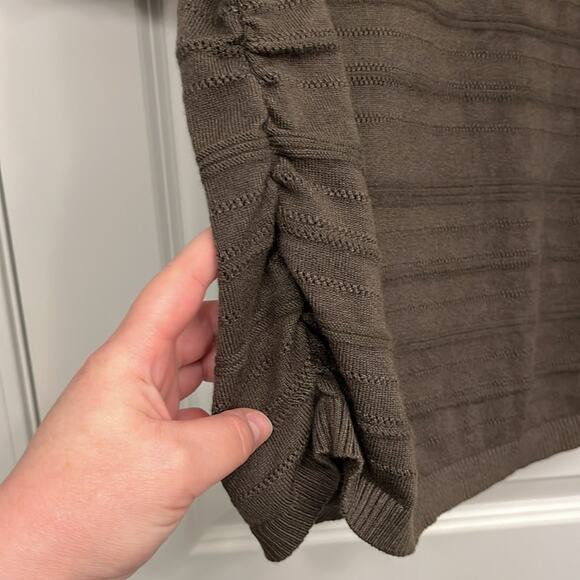 ⚡️ 3 for $20 ⚡️ Apt. 9 Olive Green Sweater - Picture 4 of 8